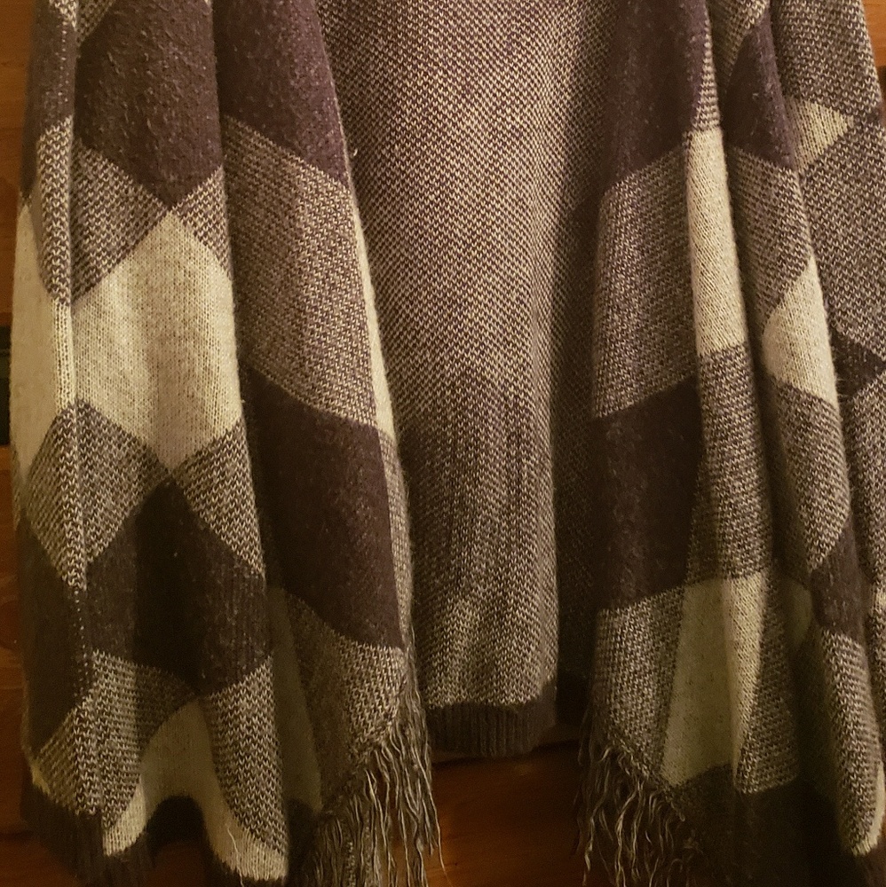 Sweater - Picture 2 of 2
